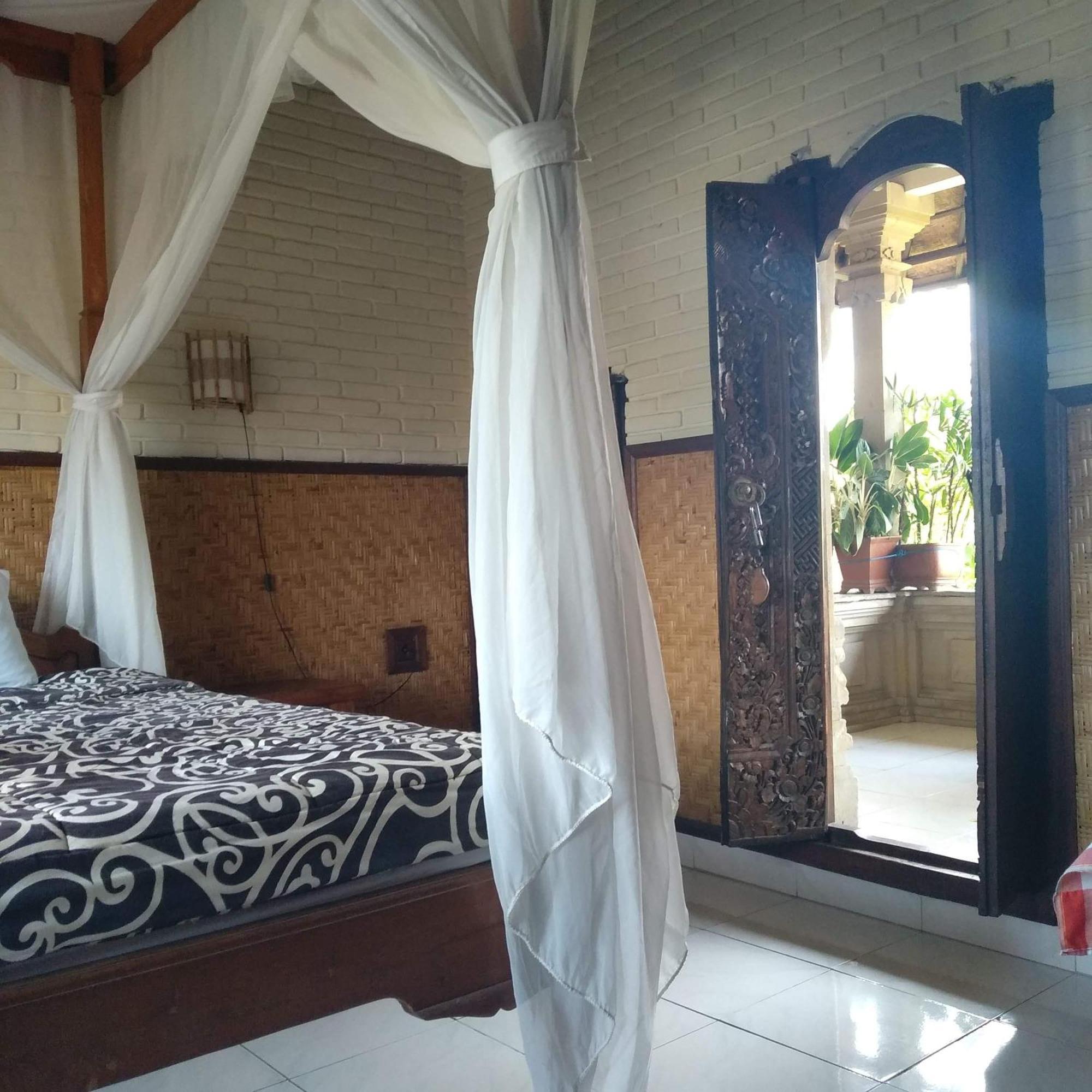 พันดก บูลัน แมส Hotel อูบุด ภายนอก รูปภาพ